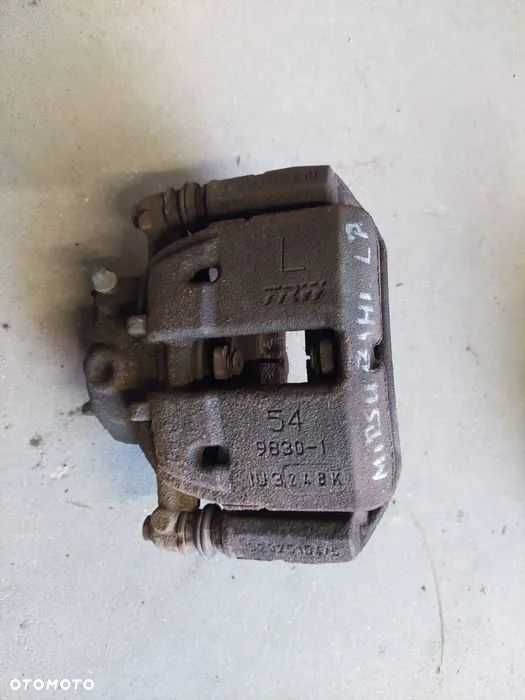 Zaciski hamulcowe przednie komplet Mitsubishi Colt VI