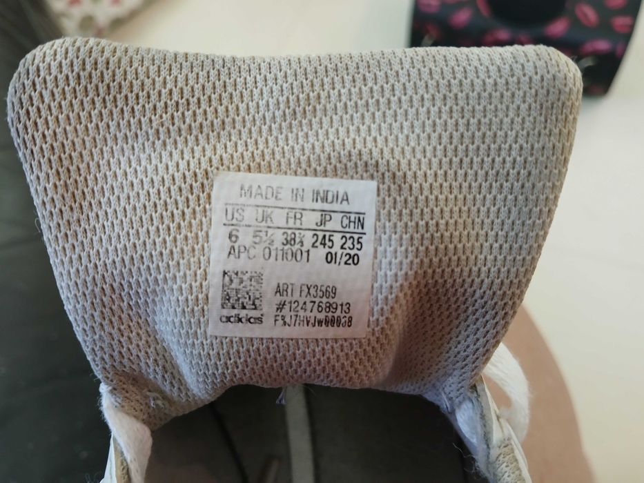 Tenis nike e adidas como novos