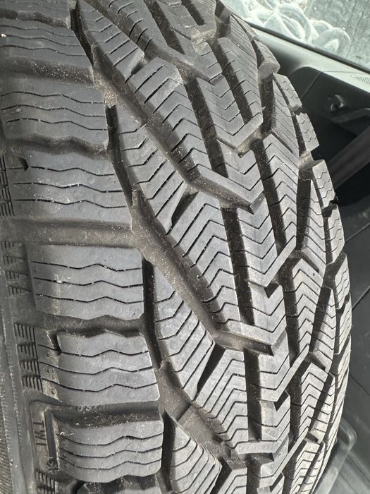 Резина зимняя 225 50 r 17