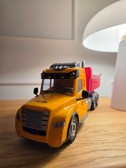 Wywrotka ciezarowka RC zdalnie sterowana artyk, stan bdb + matchbox