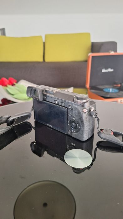 Sony Alpha NEX-6