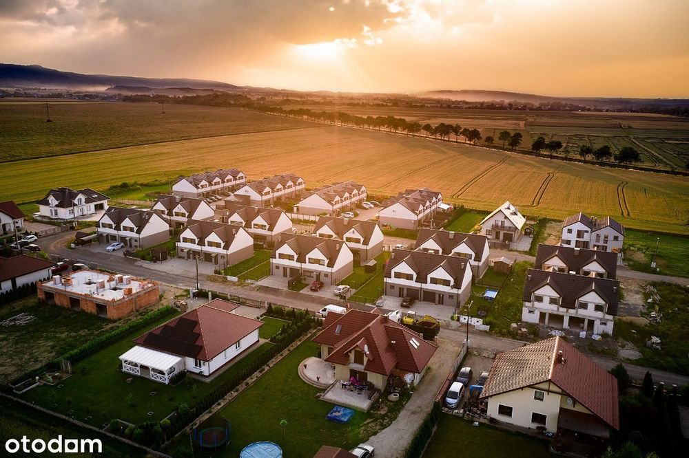 OSTATNI Dom w zabudowie blizniaczej