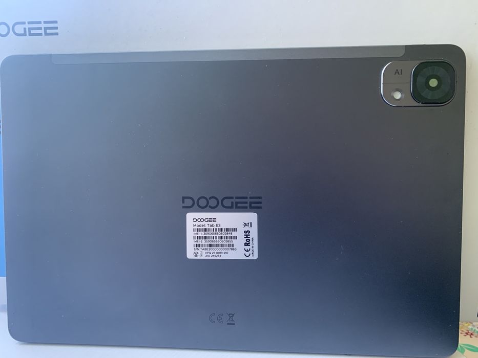 Планшет DOOGEE 8/256
