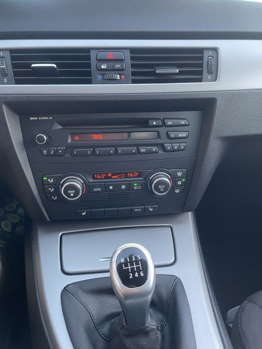BMW e91 318d/2008r/143km