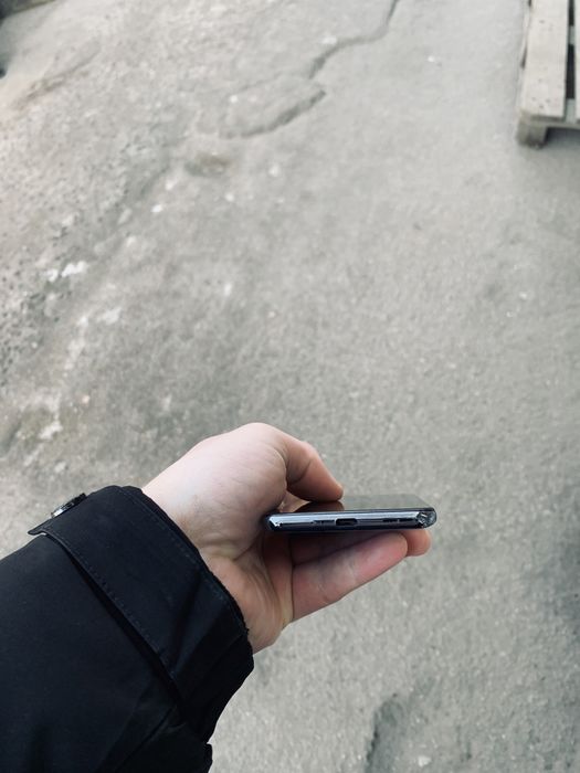 Продам телефон one plus nord 8+3/128 в идеальном состоянии