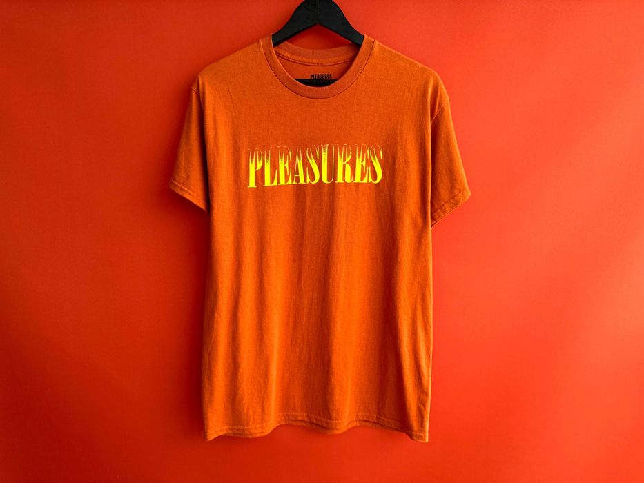 Pleasures Оригінал чоловіча футболка розмір M