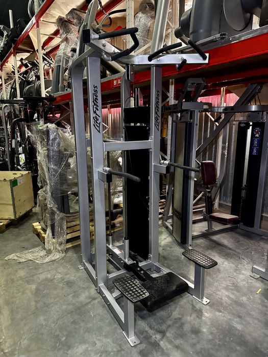 Тренажери бу з ЄС та США в наявності Precor, StarTrac, Nautilus, Cybex