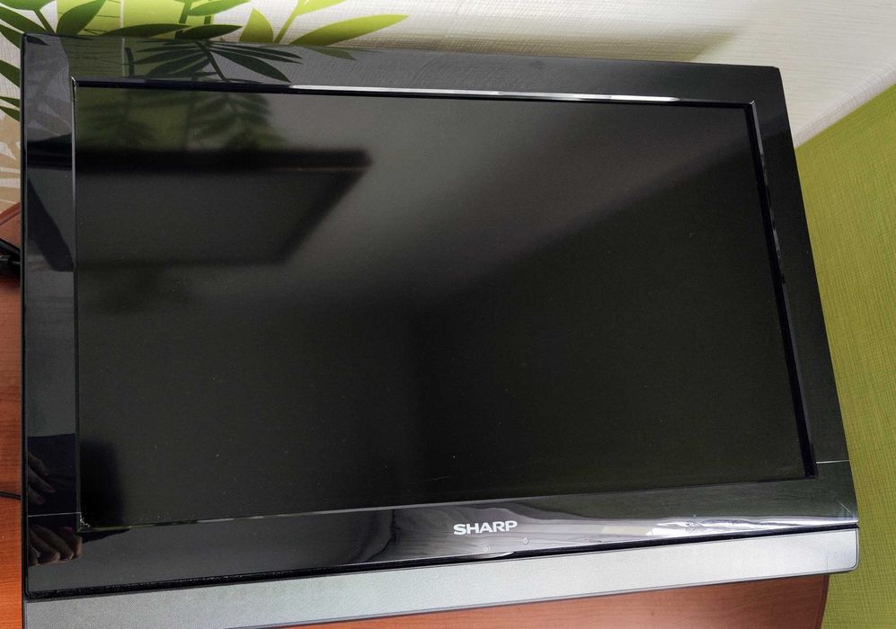 Sprzedam telewizor SHARP
