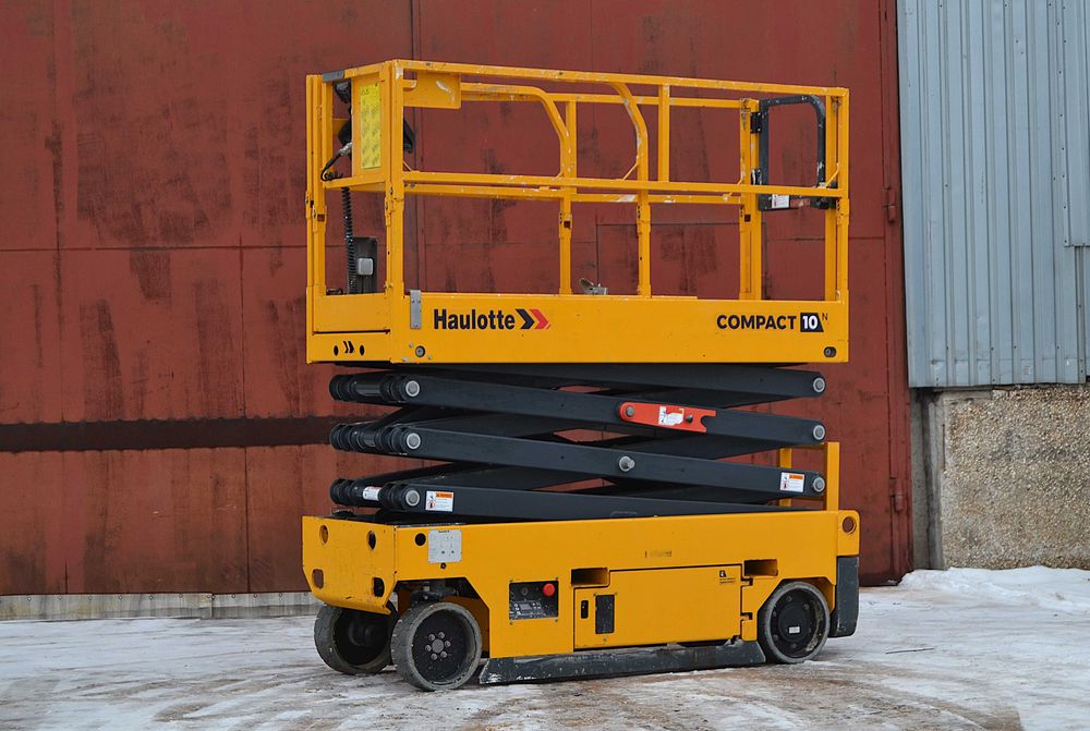 Ножничний електричний підйомник Haulotte Compact 10 N (висота 10 м)