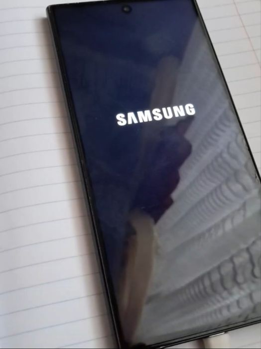 Продам  Samsung galaxy s25