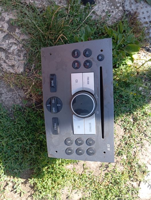 Radio Radioodtwarzacz Opel Vivaro 2 DIN CD30 Oryginał