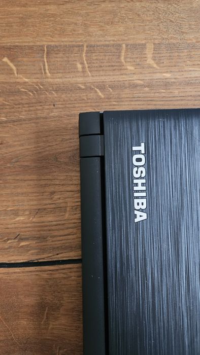 Portatil Toshiba C40