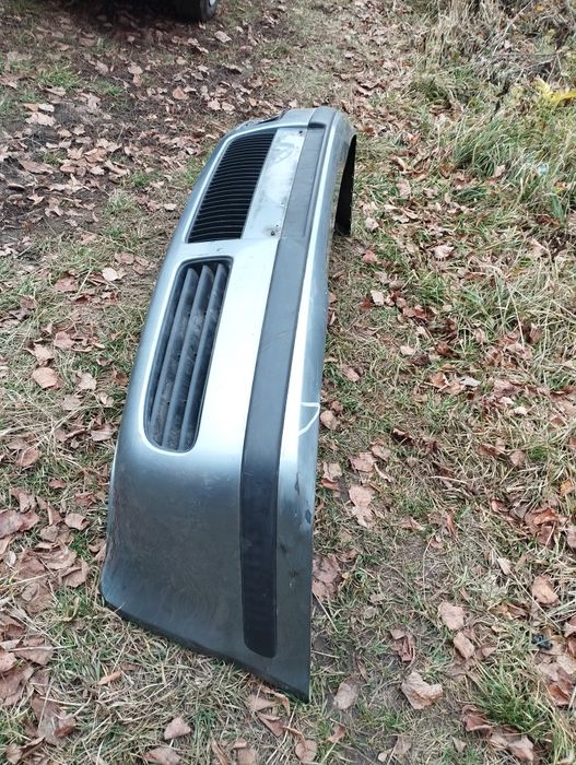 Передній бампер Шкода Октавія Тур рест