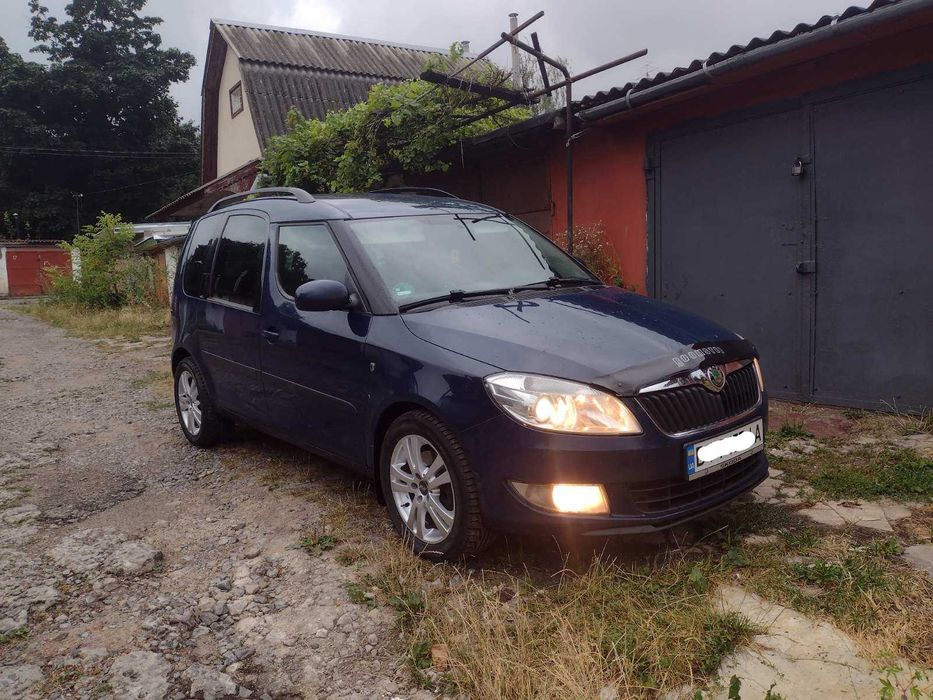 Продам skoda ROOMSTER 1.6TDI
