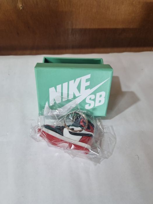 Porta-chaves Mini Sapatilhas Nike c/ Caixa