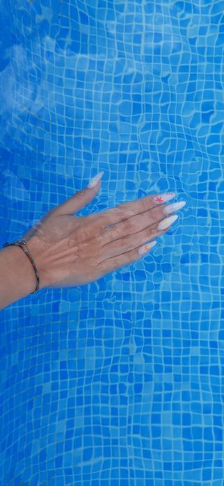 Unhas de gel e verniz gel