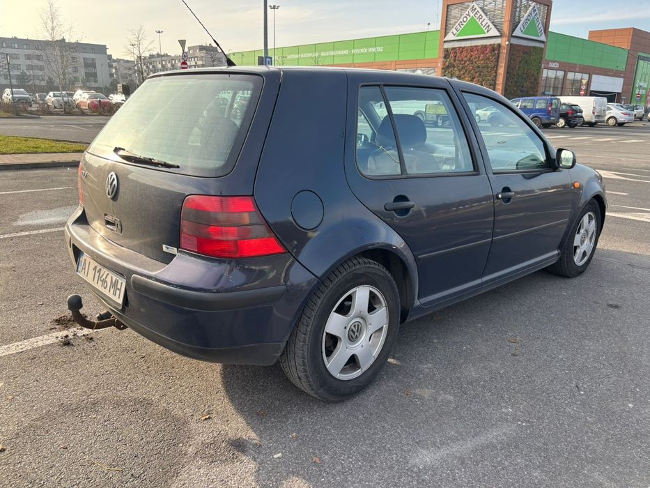Volkswagen Golf 1.4 бензин