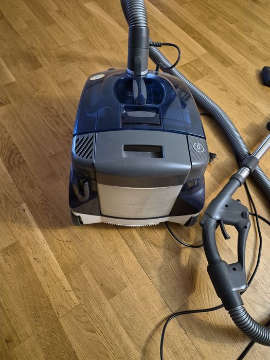 Пылесос Thomas Twin t2.б/у в отличном состоянии.