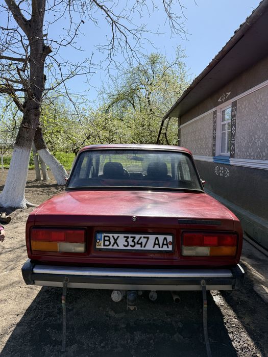 Продам ваз 2105 (не на ходу)