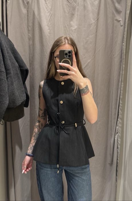 Жилет з баскою Zara