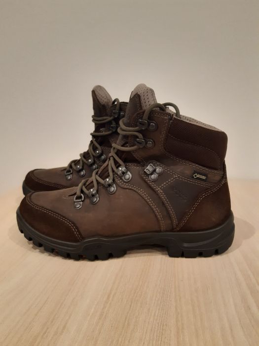 Взуття ECCO  GORETEX 39 розмір