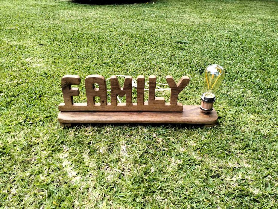 Candeeiro rústico em madeira