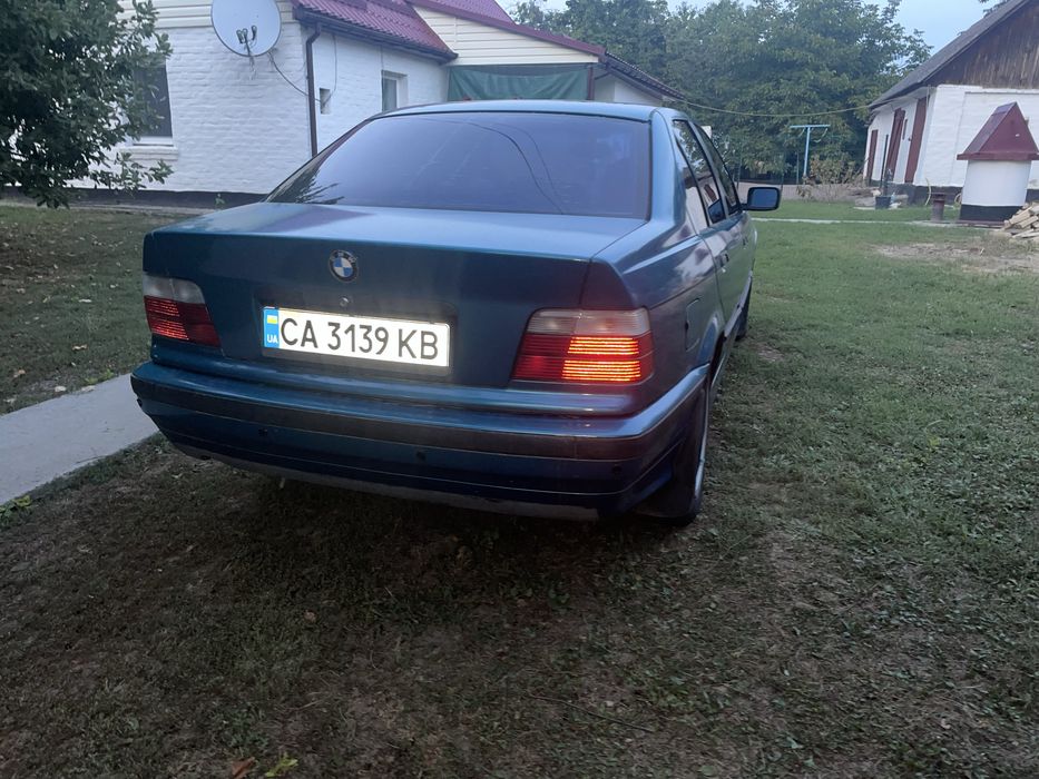 Продам або обміняю бмв е36