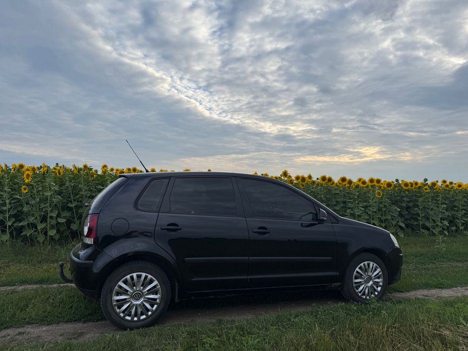Автомобіль Volkswagen polo