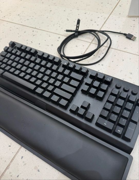 Czarna klawiatura gamingowa mechaniczna - Razer