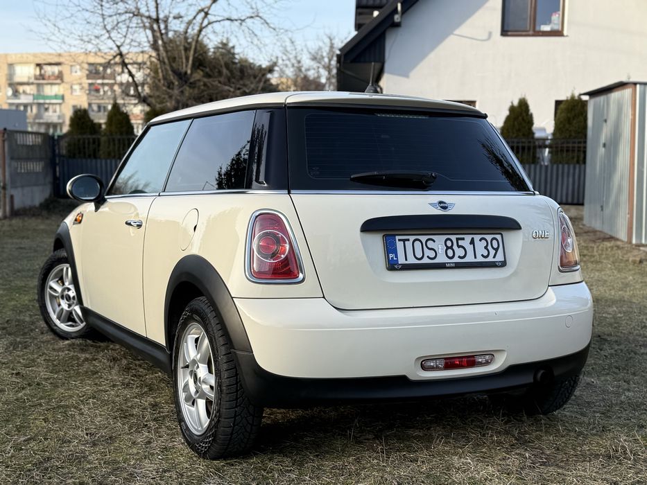 Mini One R56 1.6 benzyna 75KM doinwestowany zadbany