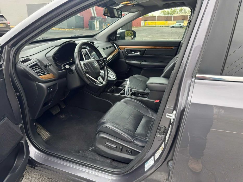 Honda CR-V Hybrid      2021