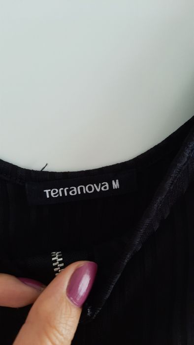 Czarna lekka sukienka Terranova r. M