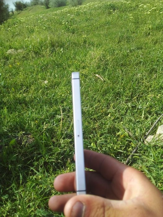 Прадам Айфон 5s Оригинал