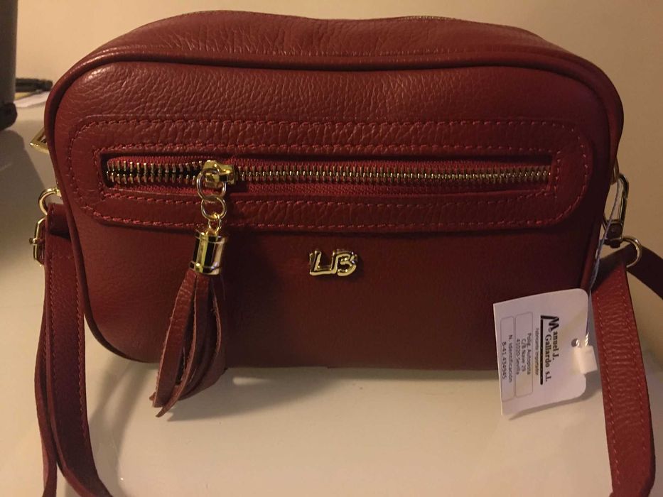 Mala Tiracolo de Senhora- NOVA com Etiqueta