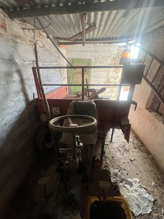 Motocultivador 12 CV com reboque, charrua e fresa