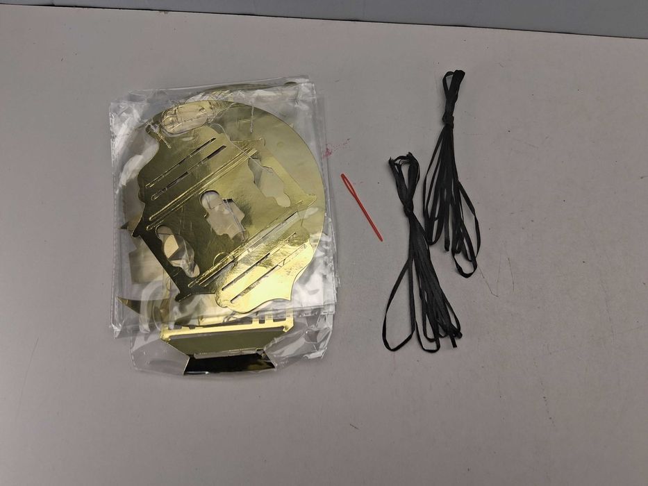 K076 Maska Karnawałowa Złota Na Bal Maskowy