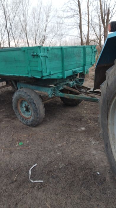 Продам прицеп 2 птс 4