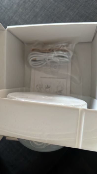 Bomba de tirar leite Novinha em folha ainda na caixa, nunca utilizada