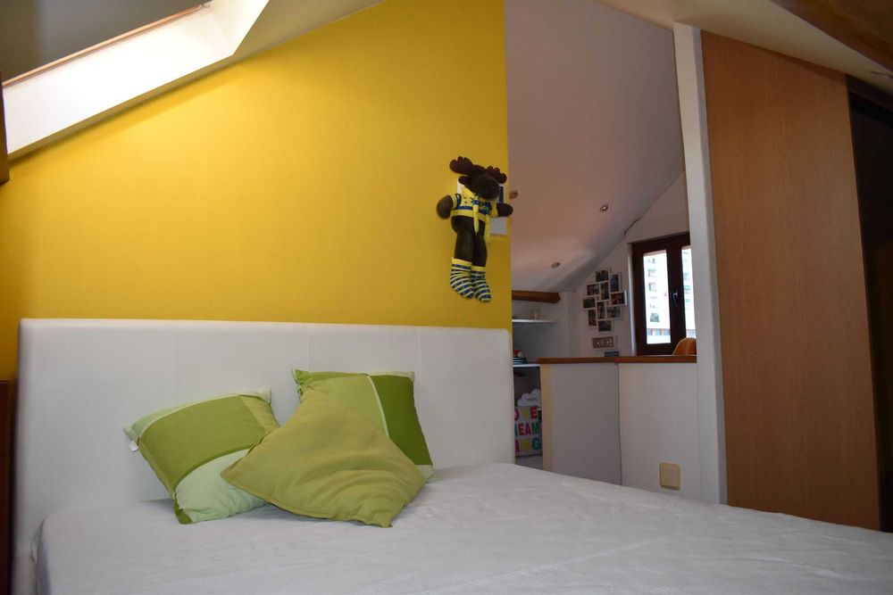 Cama de casal com colchão