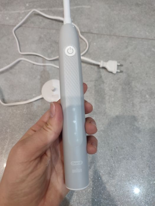 Szczoteczka soniczna oral b pulsonic