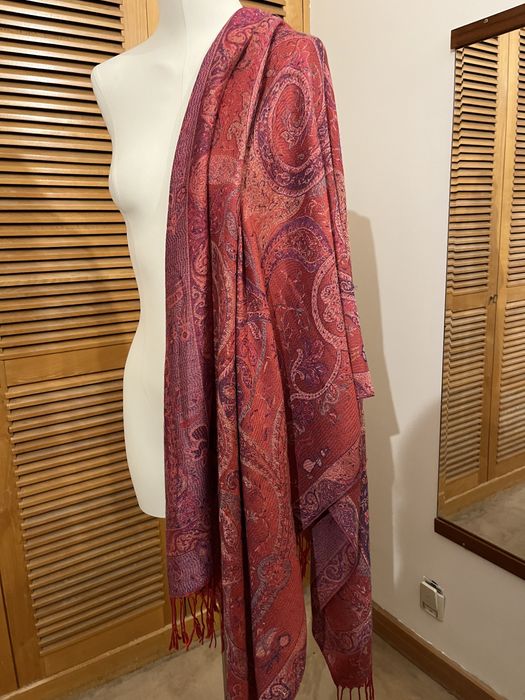 Écharpe em tons de rosa