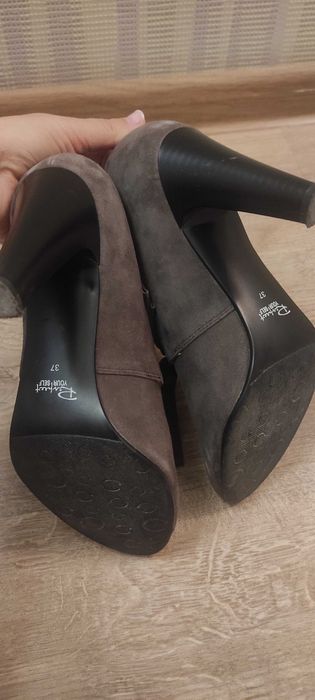 Продам классные туфли Respect