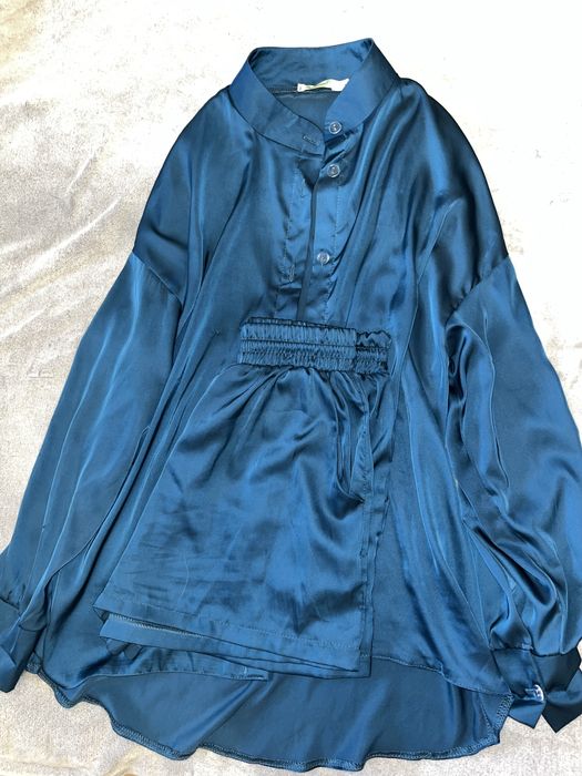 Атласний костюм синій жіночий