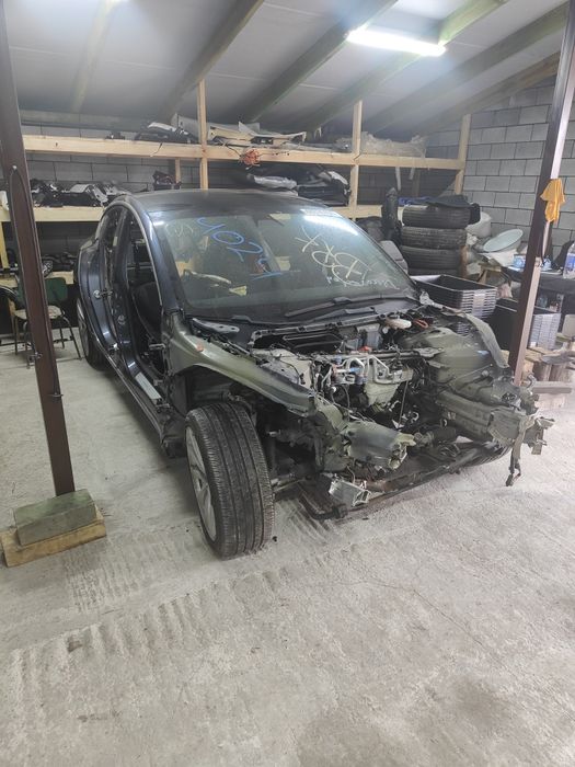 Tesla Model 3 кузов, четверть, крыша, порог, задняя панель, панорама
