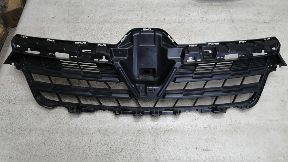 RENAULT EXPRESS ATRAPA GRILL 21-23r