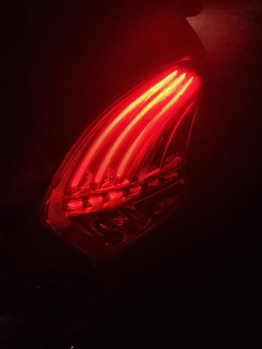 Luz Traseira Direita Peugeot 208
