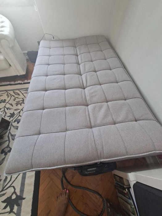 Vendo Sofá Cama, em bom estado