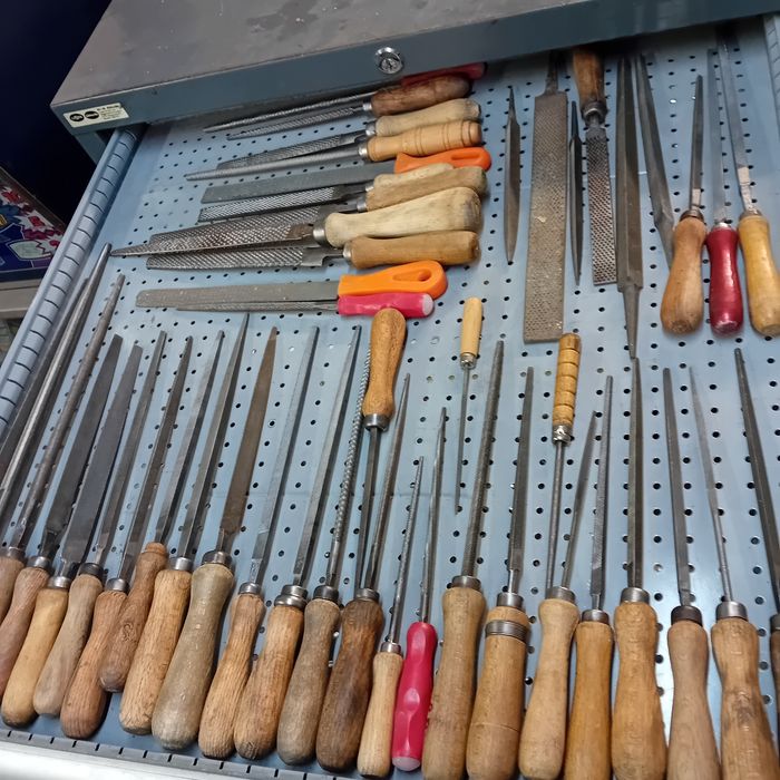 narzędzia warsztatowe ślusarskie