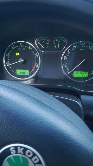 Продам Шкоду Октавіа тур