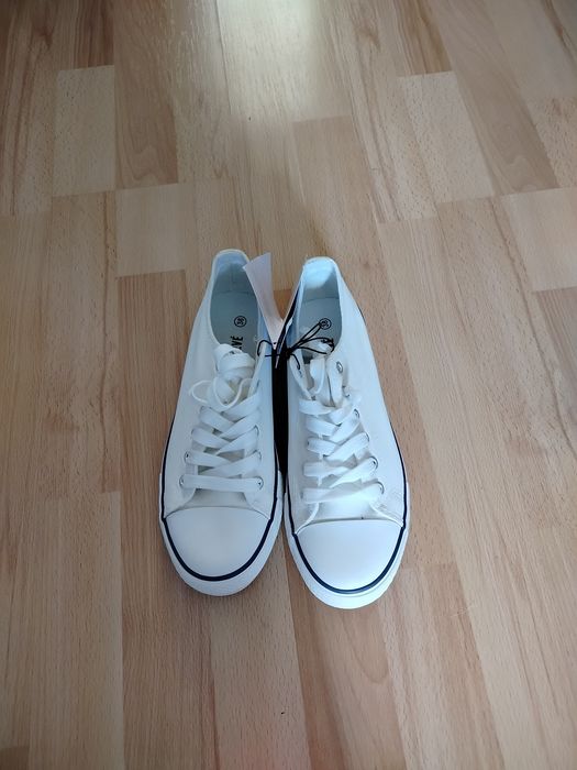 Trampki damskie niskie